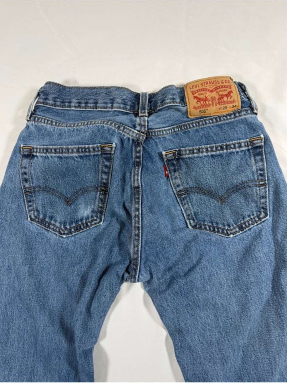 Levi’s 505 Straight Leg Blue Denim Jeans Mens 29x34 Cowboy Classic Red Tab EUC - Picture 6 of 7
